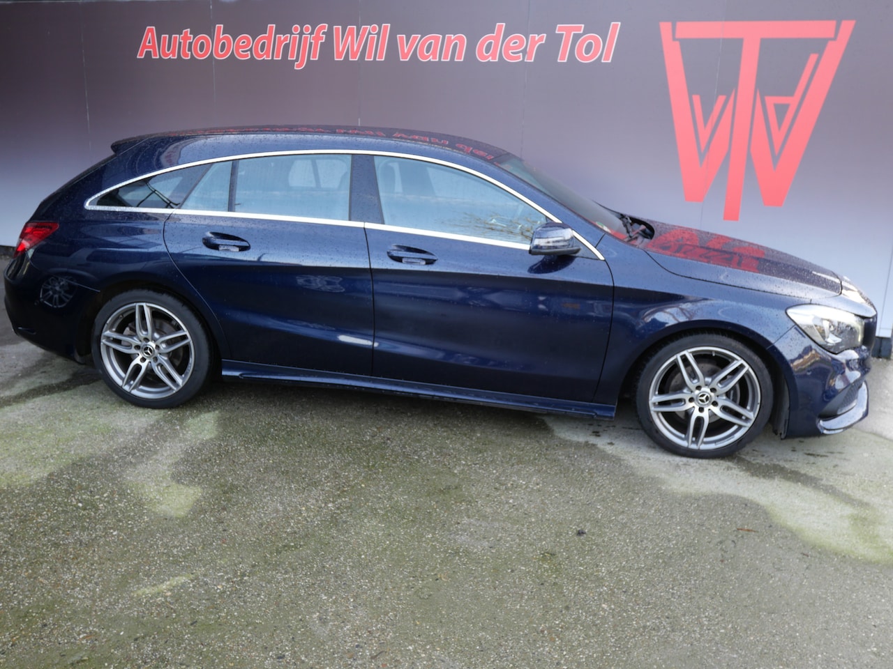 Mercedes-Benz CLA-klasse Shooting Brake - 180 AMG | AUTOMAAT | LED | 18 INCH | GROOT NAVI | CAMERA | 175 PK | NL-AUTO!! - AutoWereld.nl