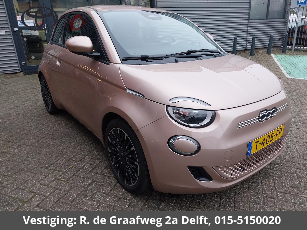 Fiat 500 - Icon 42 kWh | Keyless | Navigatie | Camera - AutoWereld.nl