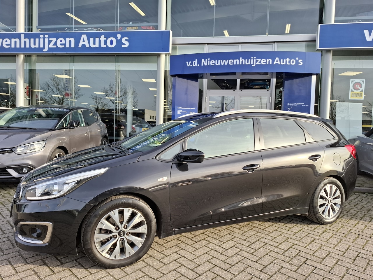 Kia Cee'd Sportswagon - 1.0 T-GDi Design Edition | Navi | Cruise | Climate | Info Bas: 0492-588982 Info Bas: 0492- - AutoWereld.nl