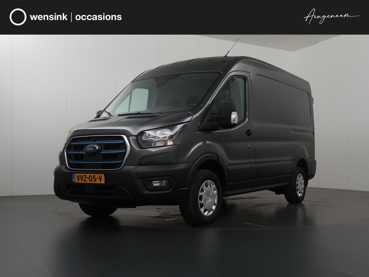 Ford E-Transit - 350 L2 H2 | Trend | 68 kWh | Navigatie | Carplay | 3-zits | Parkeercamera | 300 KM Bereik - AutoWereld.nl