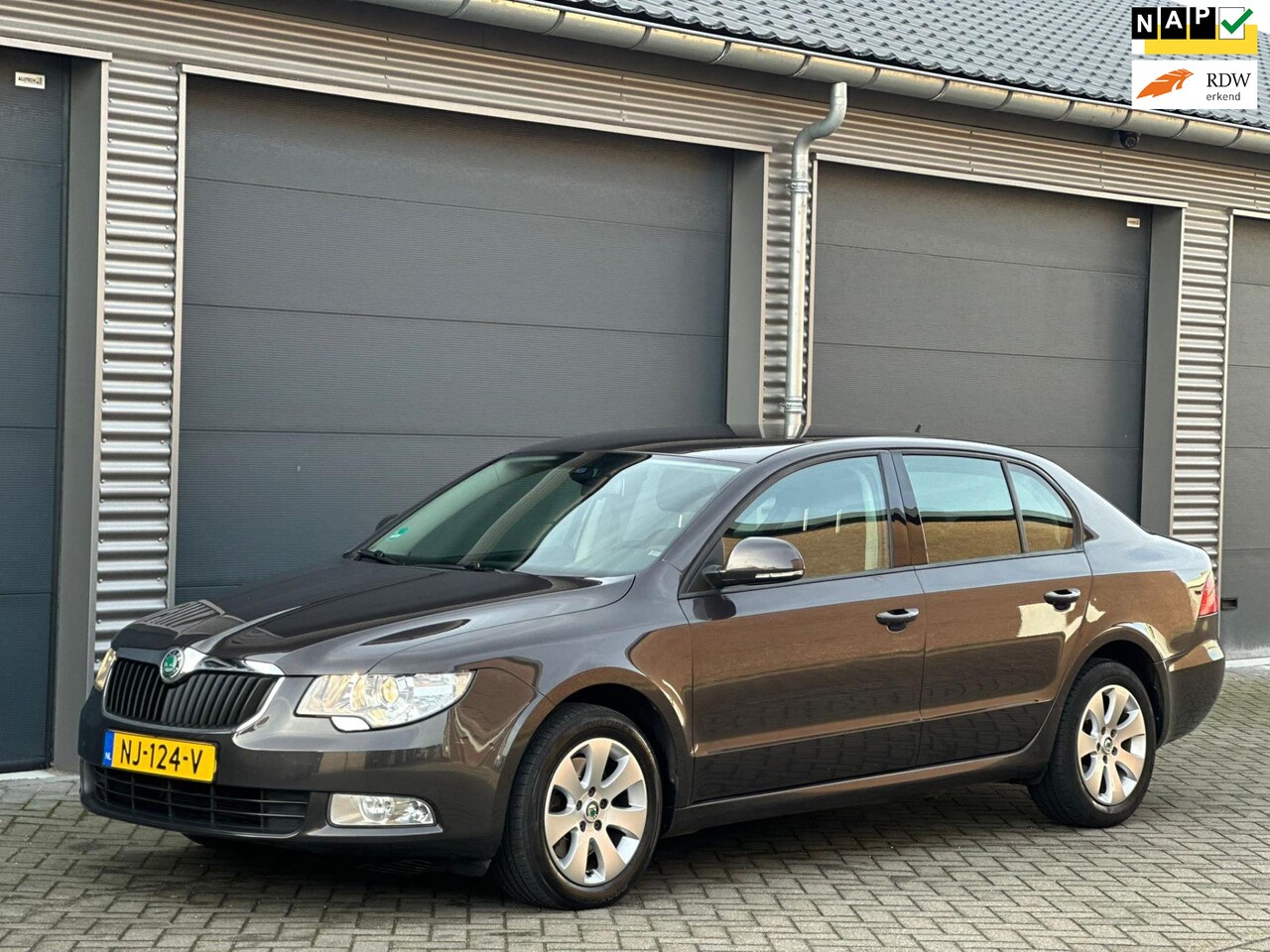 Skoda Superb - 1.4 TSI Comfort Business Line 1.4 TSI Comfort Business Line - AutoWereld.nl