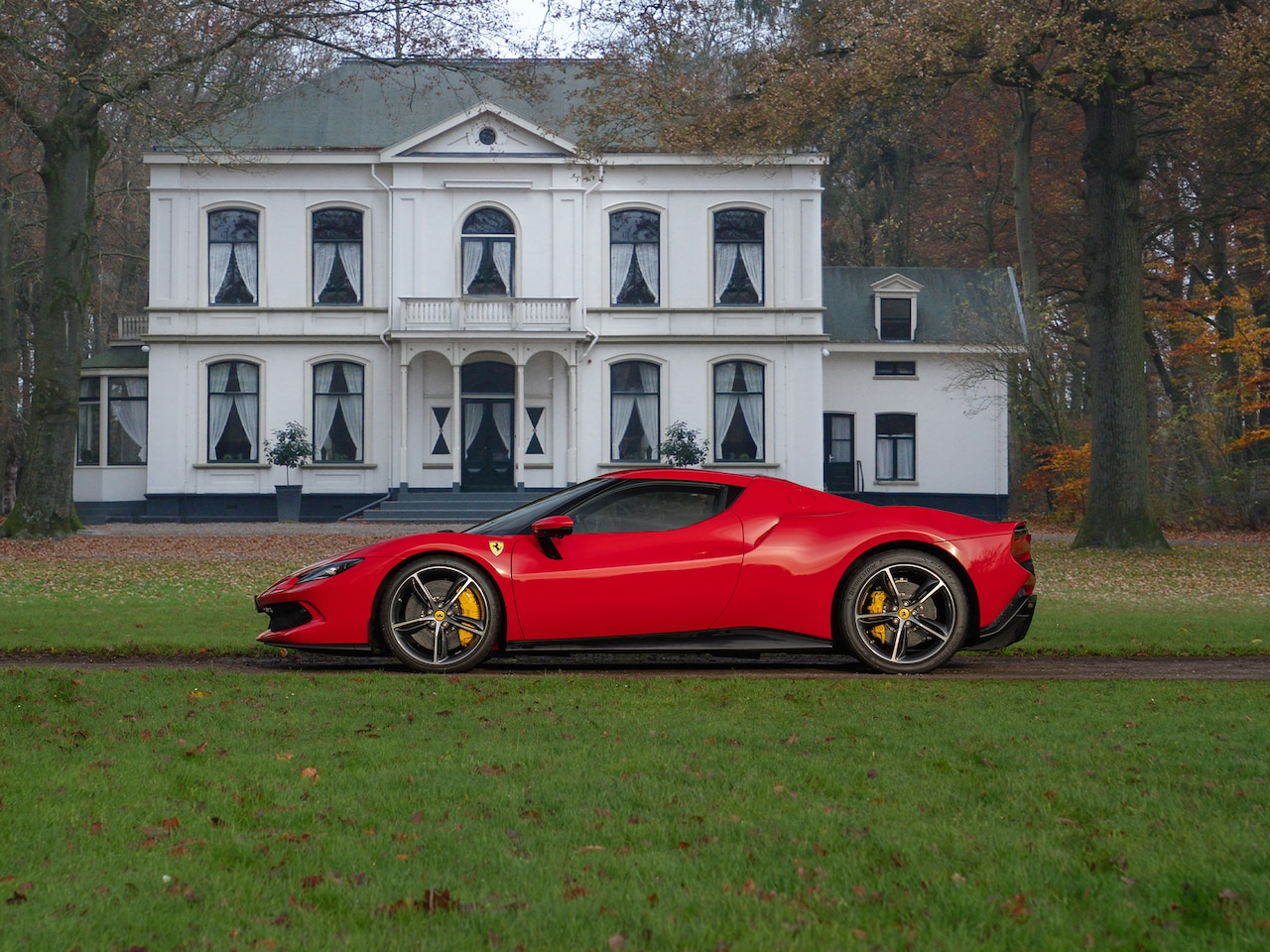 Ferrari 296 GTB - 3.0 V6 | Daytona Racing Seats | Lift | JBL | Carbon interior - AutoWereld.nl