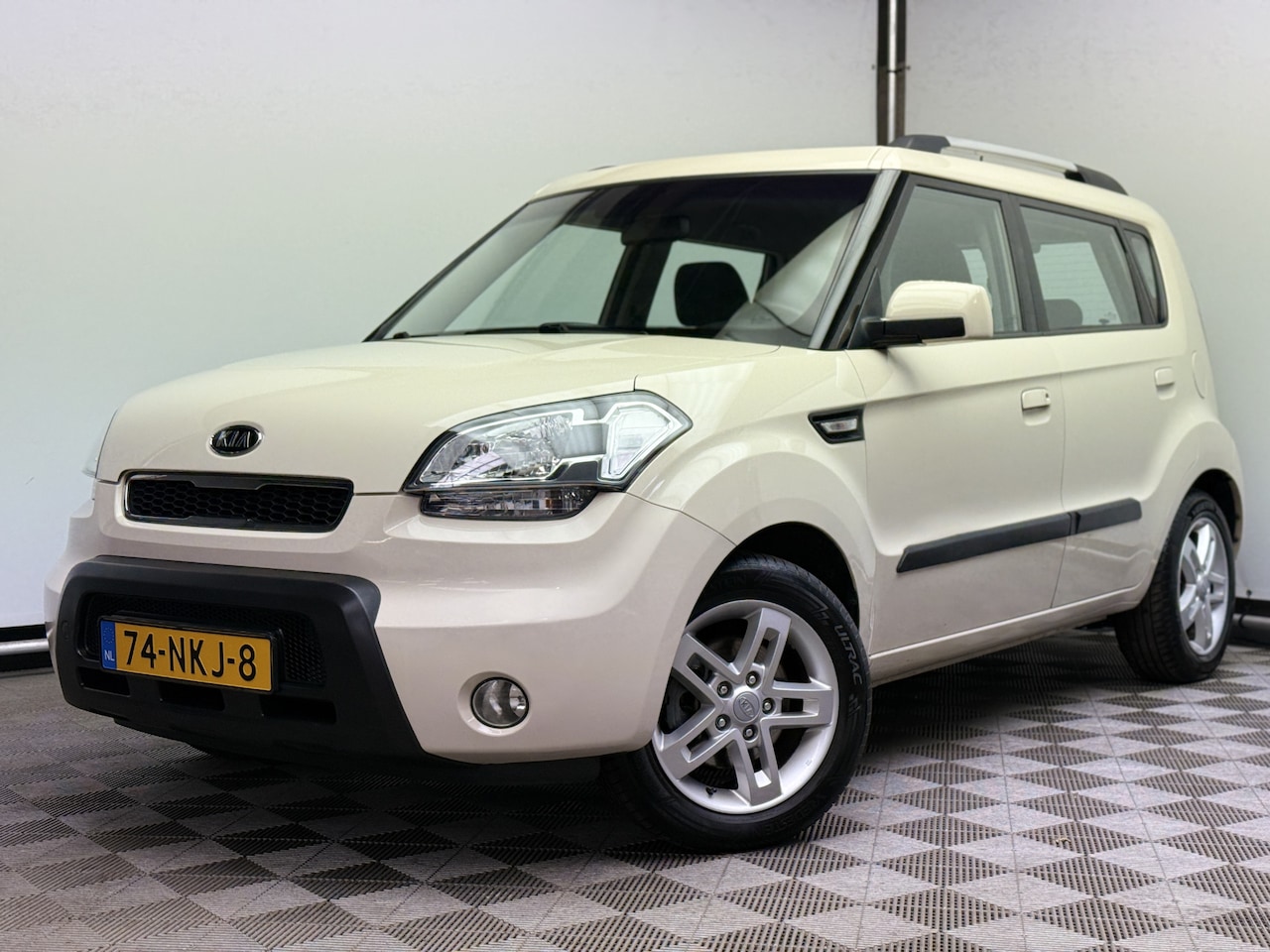 Kia Soul - 1.6 X-tra Airco LM16" NL Auto - AutoWereld.nl