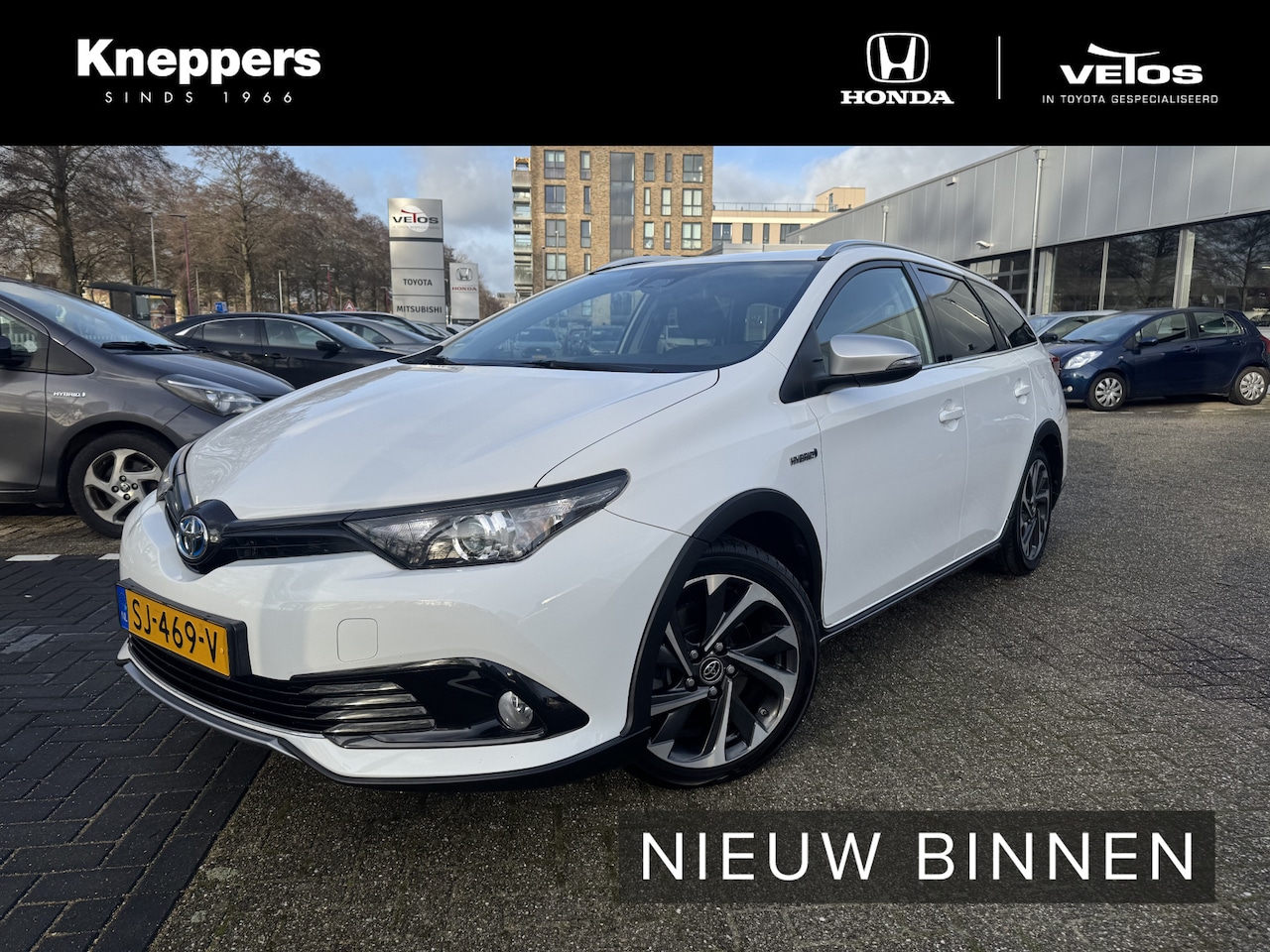 Toyota Auris Touring Sports - 1.8 Hybrid Freestyle Trekhaak ,  All-in Rijklaarprijs - AutoWereld.nl