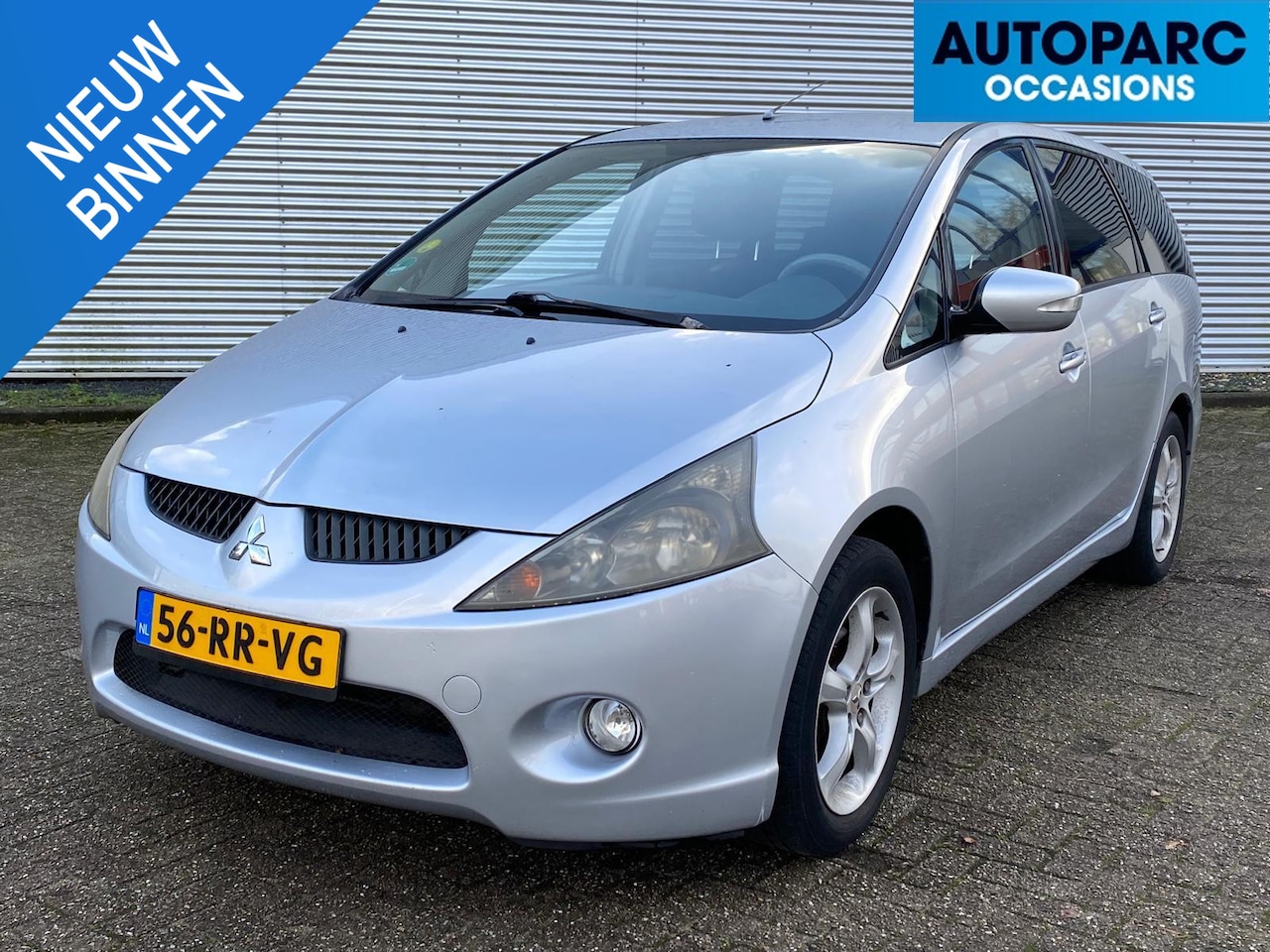 Mitsubishi Grandis - 2.4-16V Intense 7 PERSOONS, CLIMA/AIRCO, CRUISE CONTROL, AUTOMAAT, GOED ONDERHOUDEN. - AutoWereld.nl