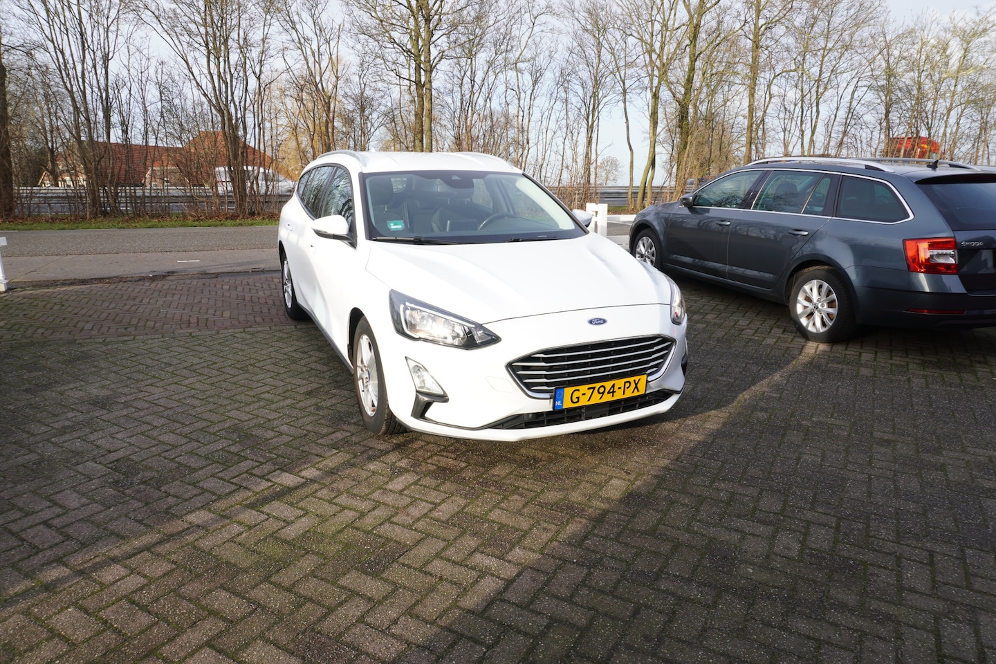 Ford Focus Wagon - 1.0 EcoBoost Trend Edition Business TREKHAAK PDC CRUISE NAVI - AutoWereld.nl