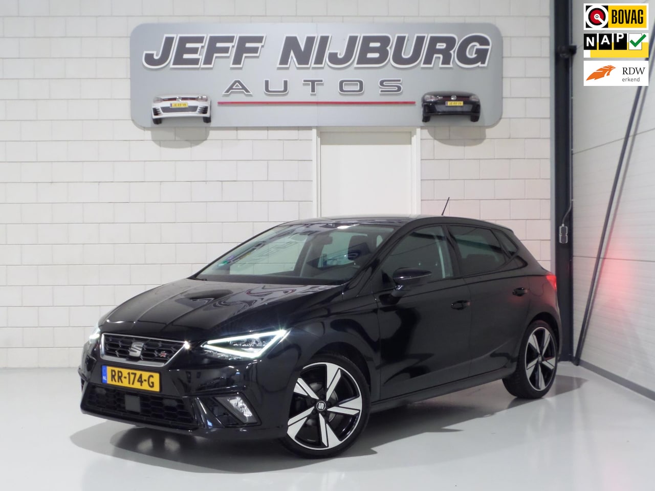 Seat Ibiza - 1.0 TSI FR Business Intense "Origineel NL!" Apple-Carplay Full-LED Camera 18"Velg, van 1e - AutoWereld.nl