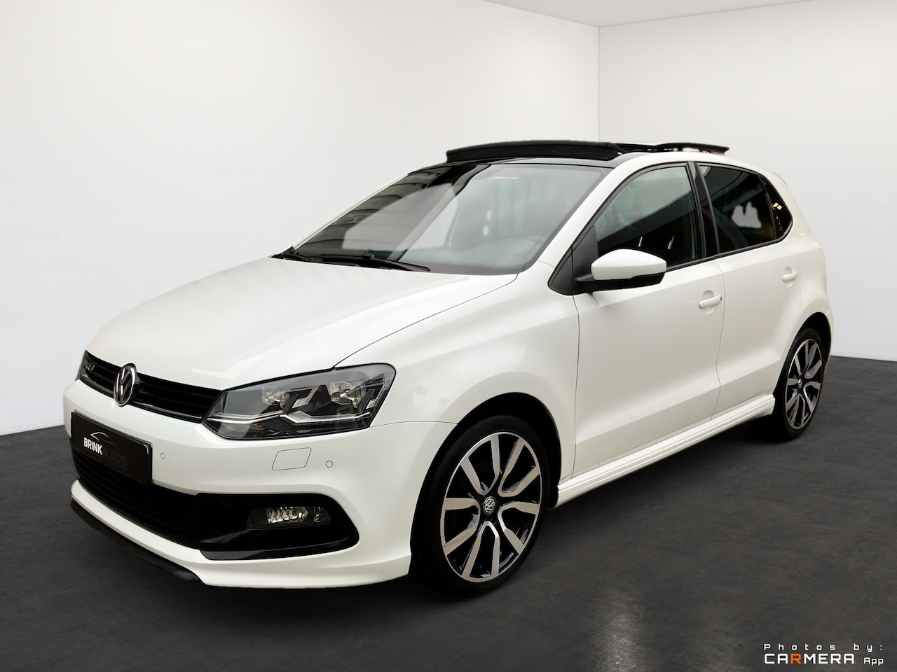 Volkswagen Polo - 1.2 TSI R-line Pano pdc alcantara - AutoWereld.nl