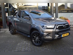 Toyota HiLux - 2.8 D-4D X-TRA CAB INVINCIBLE 4WD A/T VAN