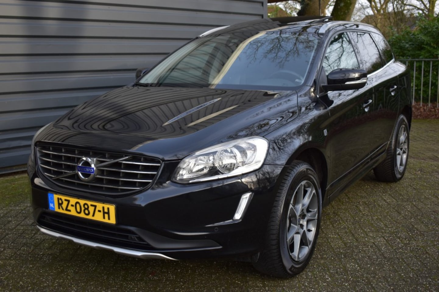 Volvo XC60 - VOLVO XC60 2.0 D4!! FWD!!! OCEAN RACE!!! AUTOMAAT!!! 15,894 EURO - AutoWereld.nl