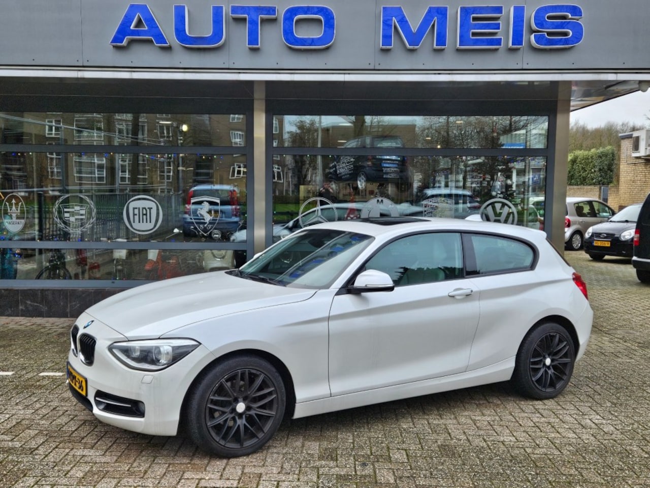 BMW 1-serie - 116i High Executive 116I HIGH EXECUTIVE - AutoWereld.nl