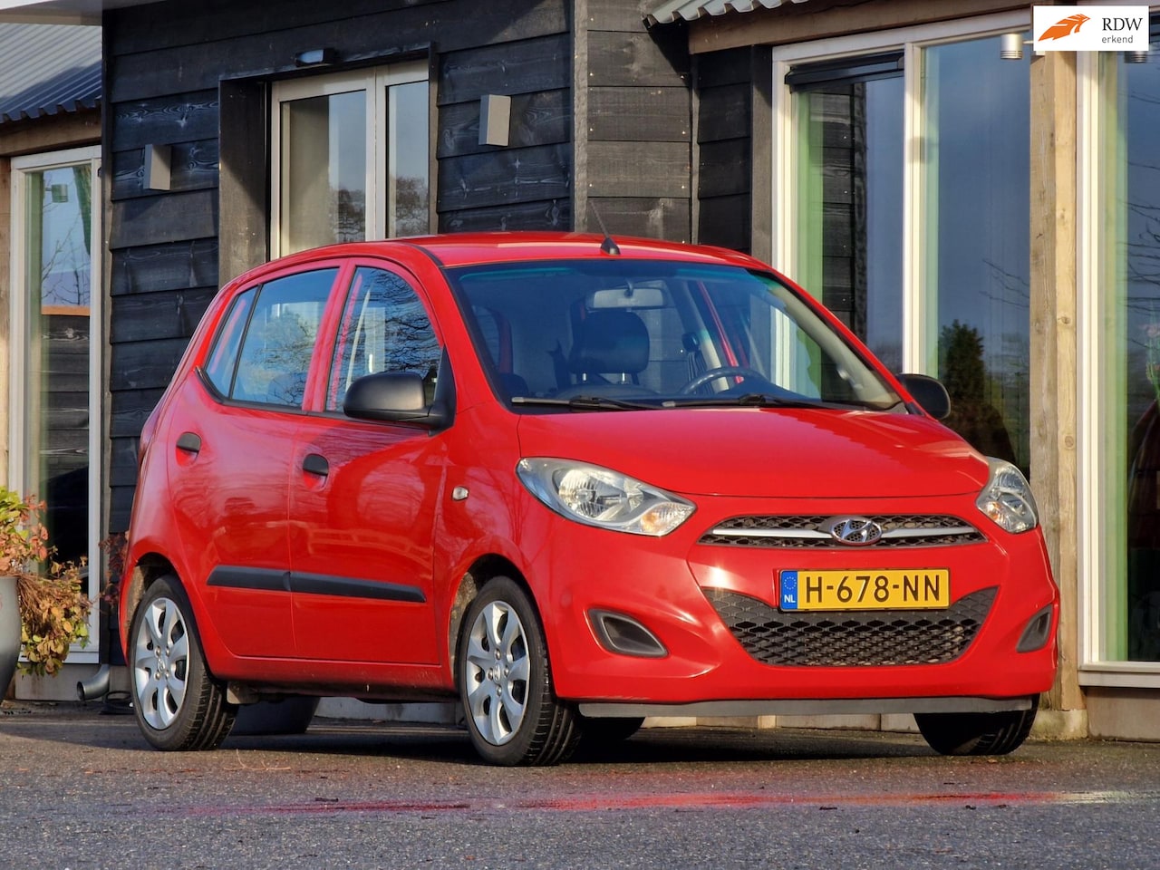 Hyundai i10 - 1.1 i-Catcher 1.1 i-Catcher (Trekhaak / Airco / Navigatie / Zeer zuinig / Goed onderhouden / APK 29-05-2 - AutoWereld.nl