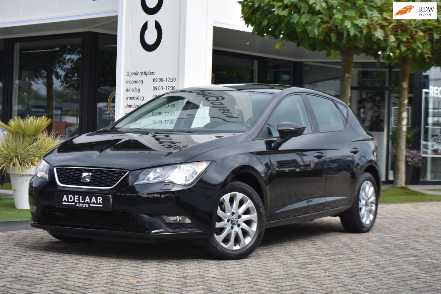 Seat Leon ST - 1.2 TSI Style 1.2 TSI Style, PDC, STOELVERWARMING, CLIMATRONIC - AutoWereld.nl