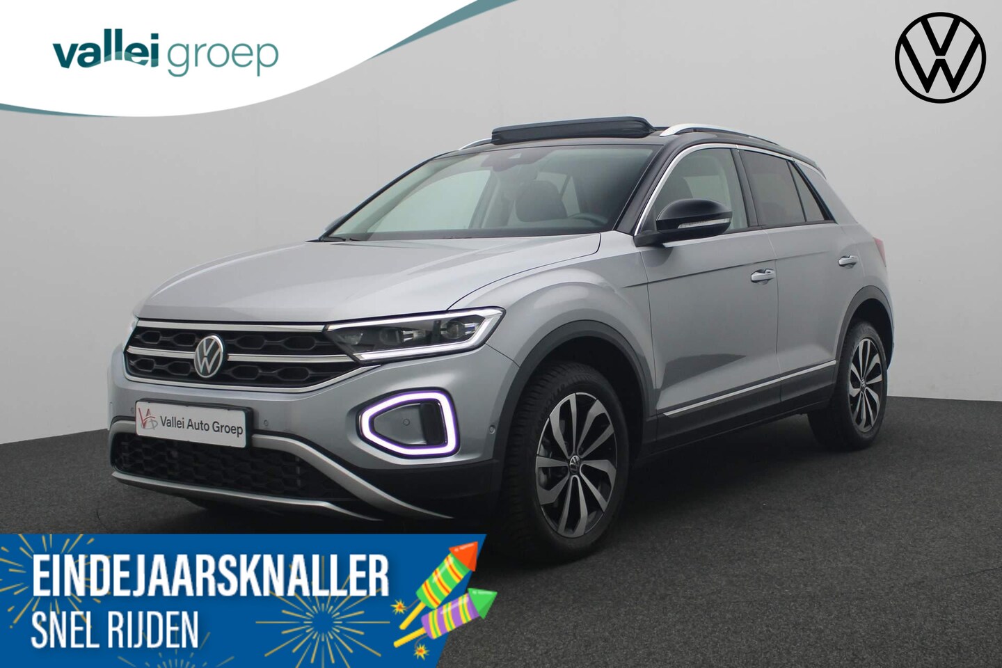 Volkswagen T-Roc - 1.5 TSI 150PK DSG Style | Pano | Trekhaak | Camera | Navi | Stoelverwarming | Keyless | Pa - AutoWereld.nl