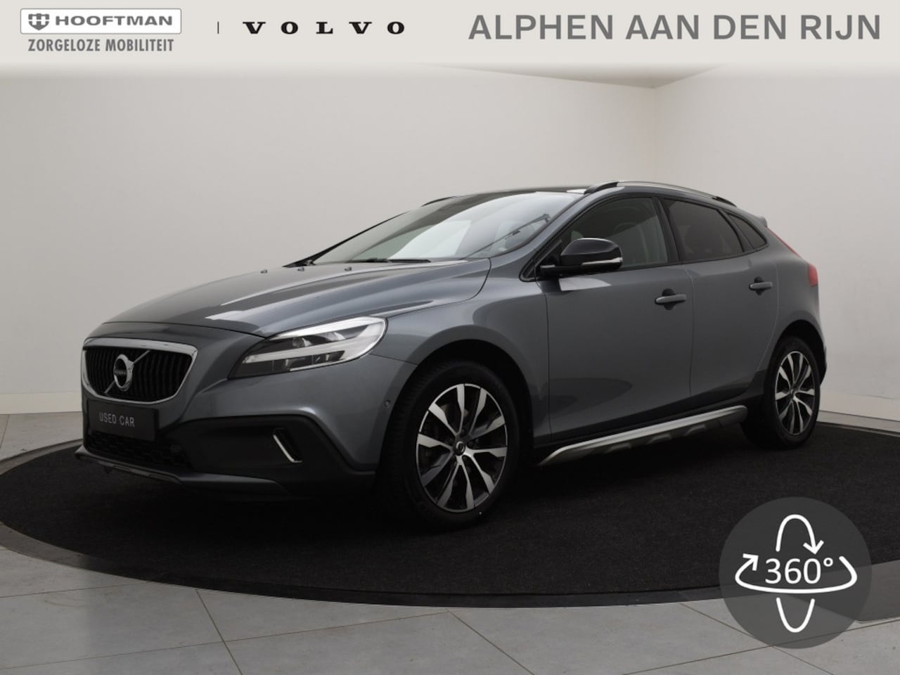 Volvo V40 Cross Country - T3 AUT(6) DYNAMIC DAB+ KEYLESS PANORAMADAK CAMERA VOLVO ON CALL - AutoWereld.nl