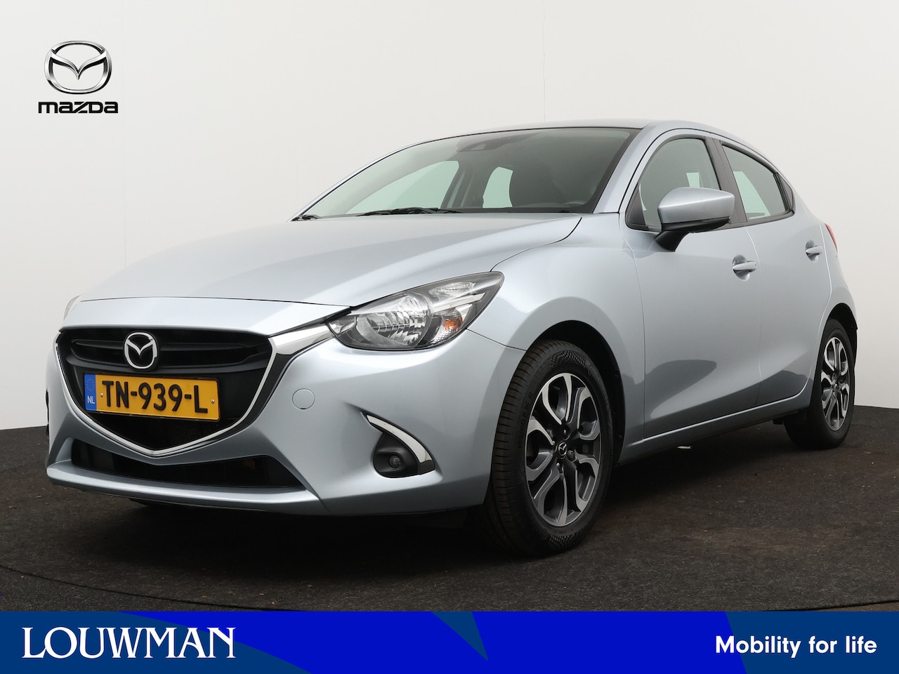 Mazda 2 - 1.5 Skyactiv-G Dynamic+ | Navigatie | Airco | LM velgen | Parkeersensoren achter | Cruise - AutoWereld.nl