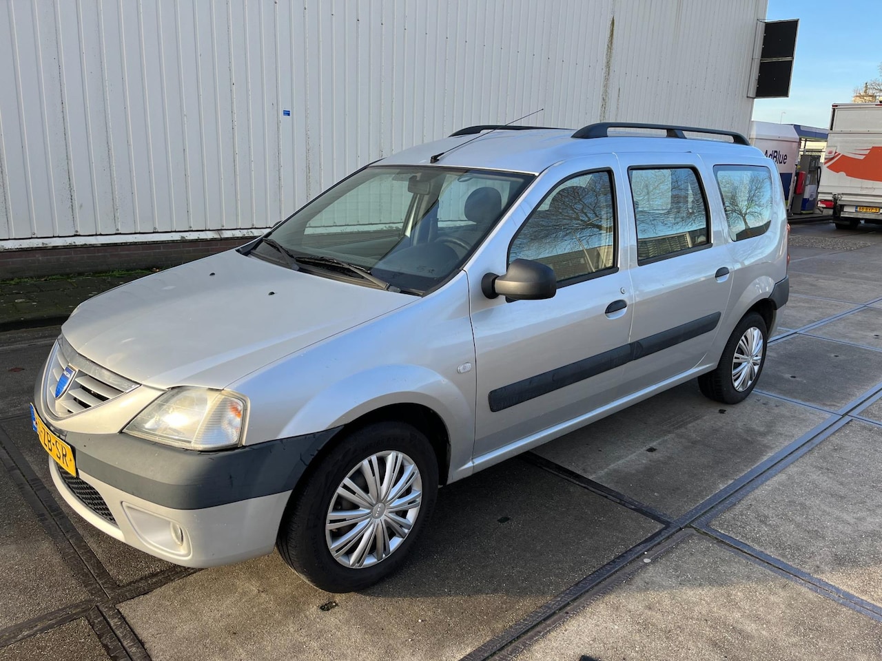 Dacia Logan MCV - 1.6 Lauréate nieuwe apk airco - AutoWereld.nl