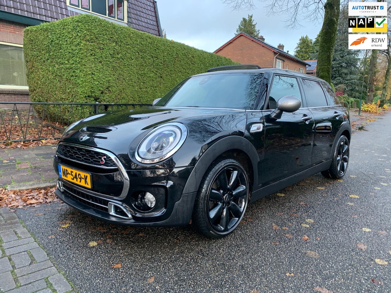 MINI Clubman - Mini 2.0 Cooper S Aut 192PK leder panorama xenon keyless camera - AutoWereld.nl