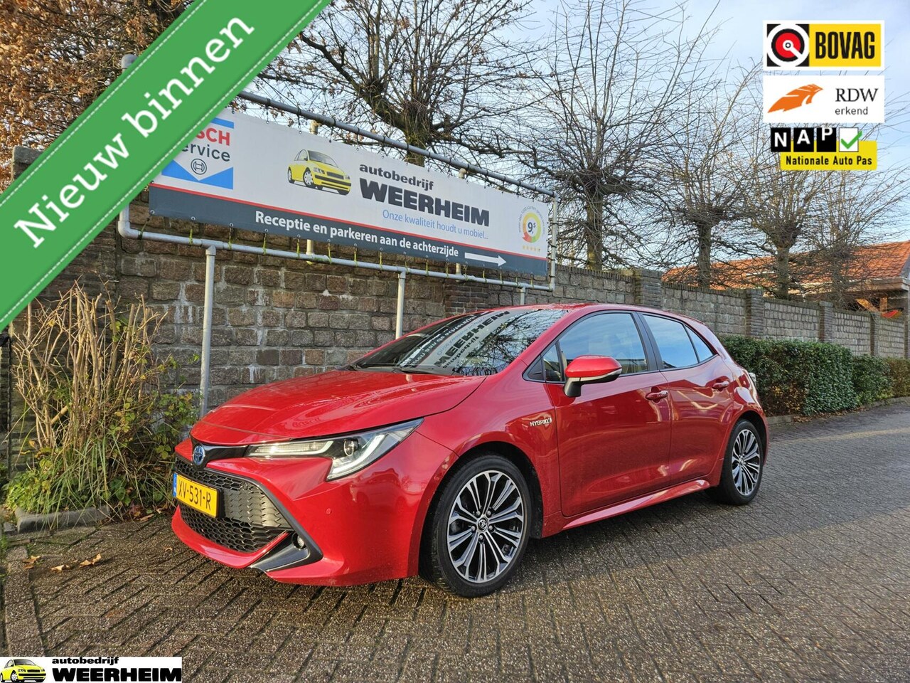 Toyota Corolla - 1.8 Hybrid Business Plus 36000KM NAP, HUD, Camera, ETC - AutoWereld.nl