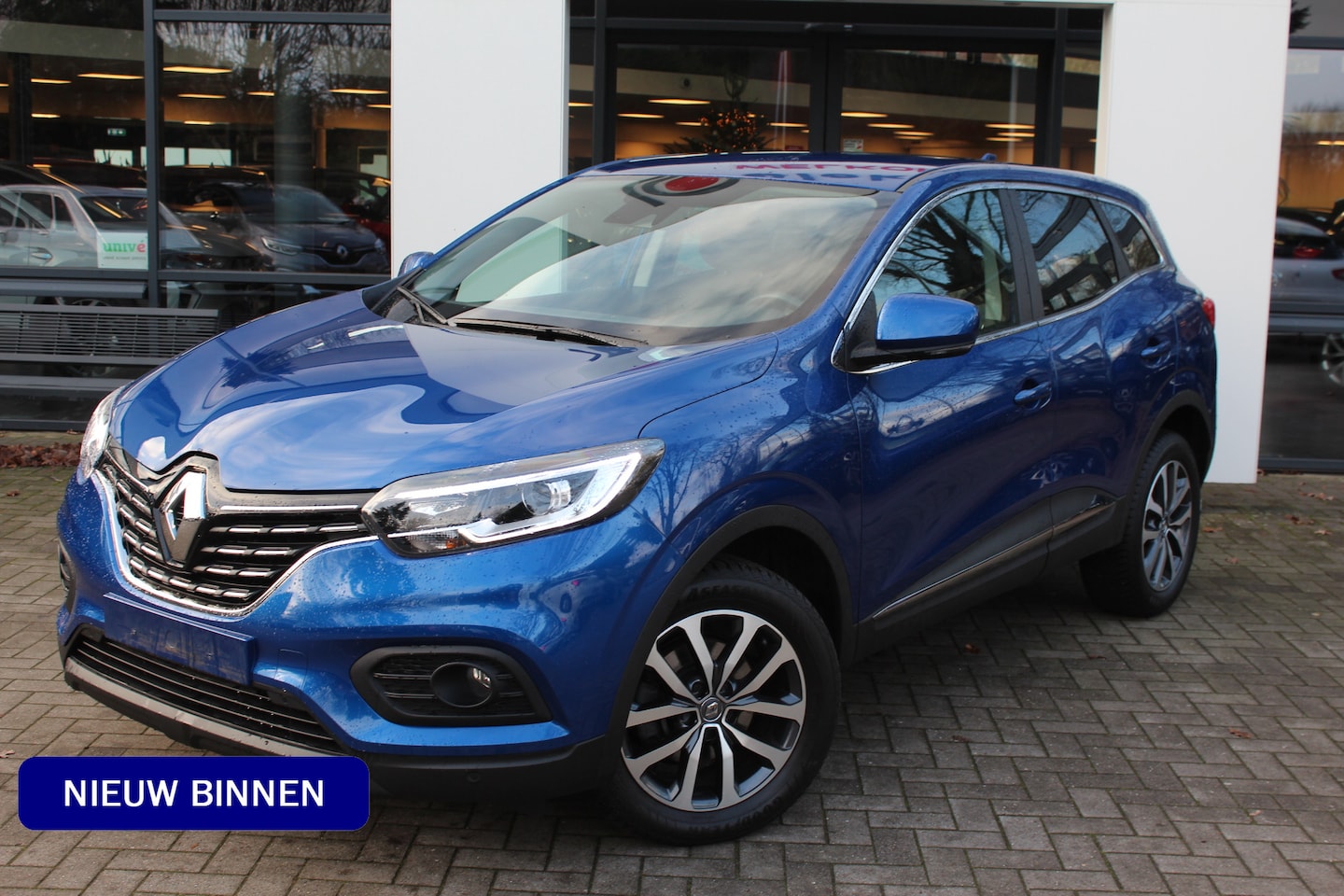 Renault Kadjar - 1.3 TCe Limited 140 PK EDC AUTOMAAT,Navigatie, Clima,PDC, 17"LMV - AutoWereld.nl