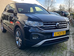 Volkswagen T-Cross - 1.5 TSI Style Business R | Automaat | Adaptive-cruise | Stoelverwarming | Carplay | Naviga