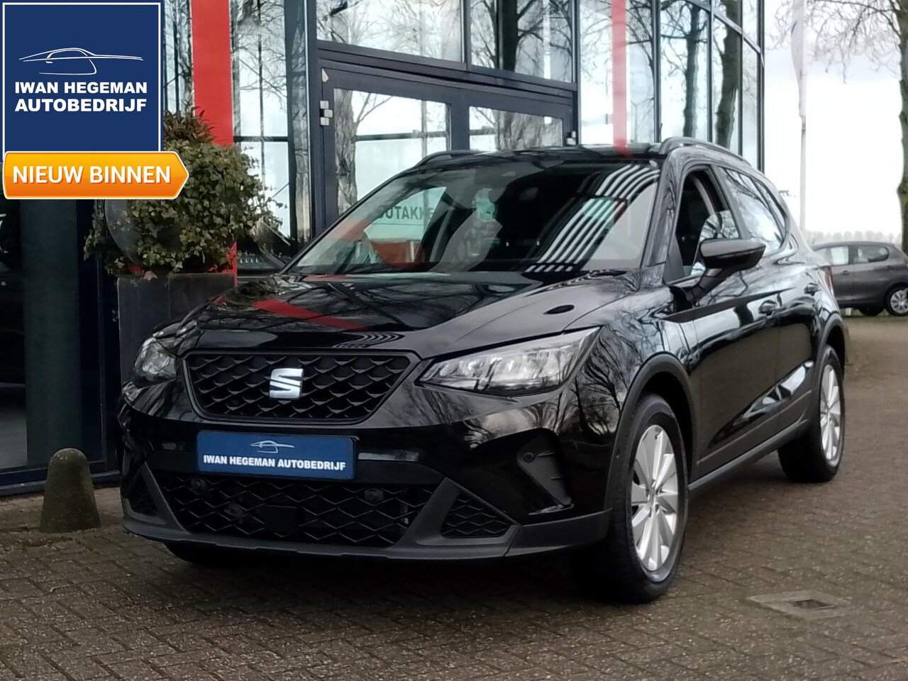 Seat Arona - 1.0 EcoTSI Style | Navigatie | ECC | PDC + Camera | Cruise Control | LM Velgen - AutoWereld.nl