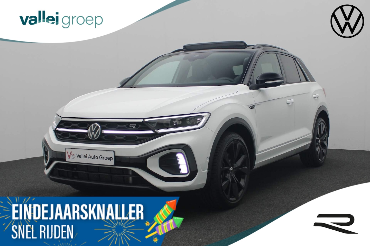 Volkswagen T-Roc - 1.5 TSI 150PK DSG R-Line | Pano | Trekhaak | IQ Light | Beats Audio | Navi | Stoelverwarmi - AutoWereld.nl