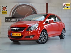 Opel Corsa - 1.2-16V '111' Edition, Alles is als nieuw Ongelofelijk