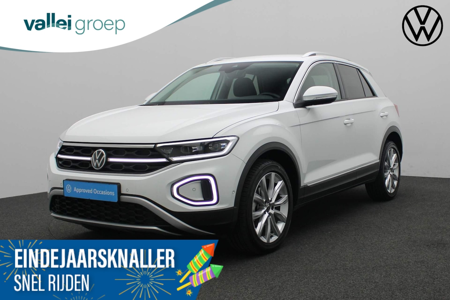 Volkswagen T-Roc - 1.0 TSI 110PK Style | IQ Light | Camera | Navi | Stoelverwarming | ACC | Keyless | Digital - AutoWereld.nl