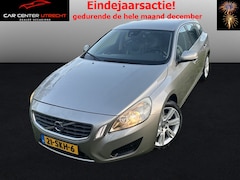 Volvo V60 - 1.6 T4 Momentum leder airco