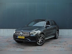 Mercedes-Benz GLC-klasse - 300e 4MATIC Business Solution Luxury * Pano * Cam * Trekhaak * Memory