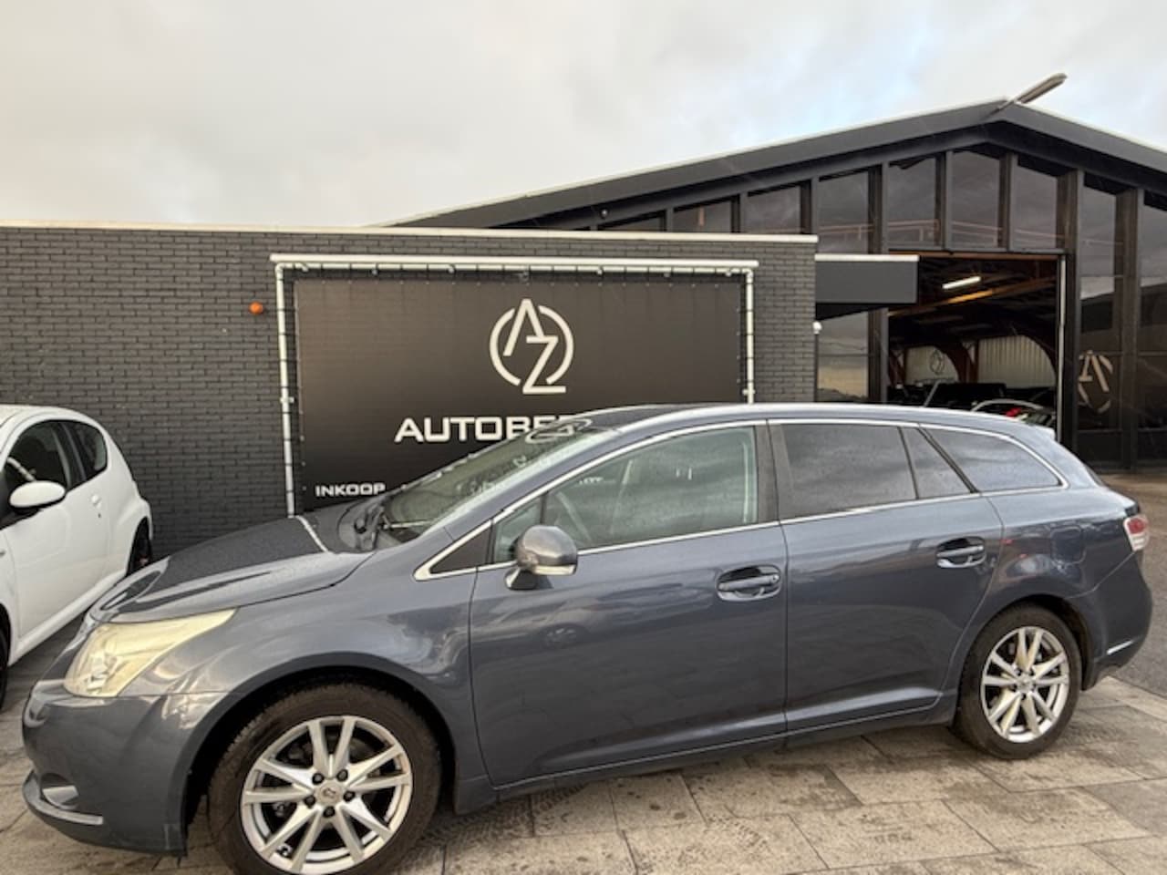 Toyota Avensis Wagon - 2.0 D-4D Business 2.0 D-4D Business - AutoWereld.nl