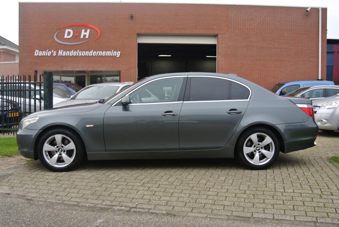 BMW 5-serie - 525i Executive airco automaat inruil mogelijk nap - AutoWereld.nl