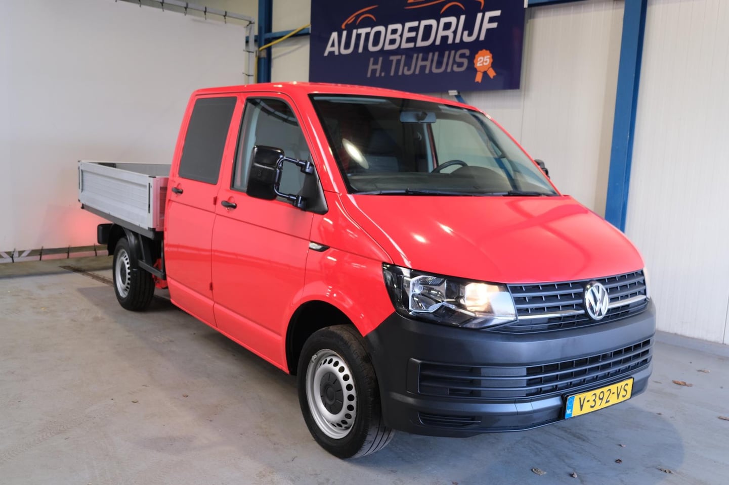 Volkswagen Transporter - 2.0 TDI L2H1 Pick-up - N.A.P. Airco, Cruise, Navi, Trekhaak. - AutoWereld.nl