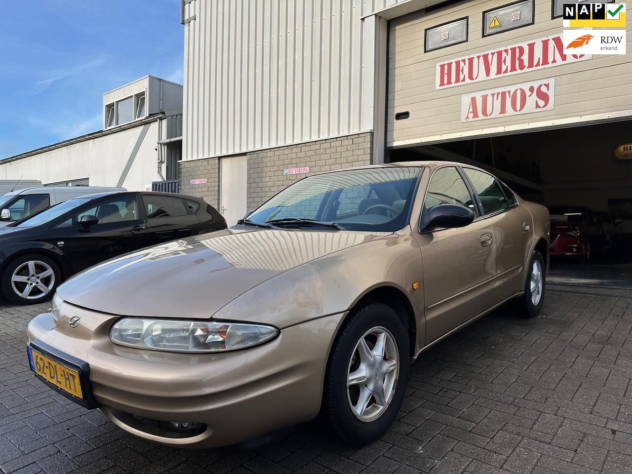 Chevrolet Alero - USA 2.4 SA APK T/M 18-12-2025 - AutoWereld.nl