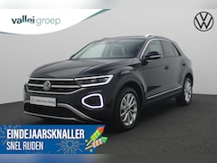 Volkswagen T-Roc - 1.5 TSI 150PK DSG Style | Trekhaak | Parkeersensoren voor/achter | Stoelverwarming | Navi