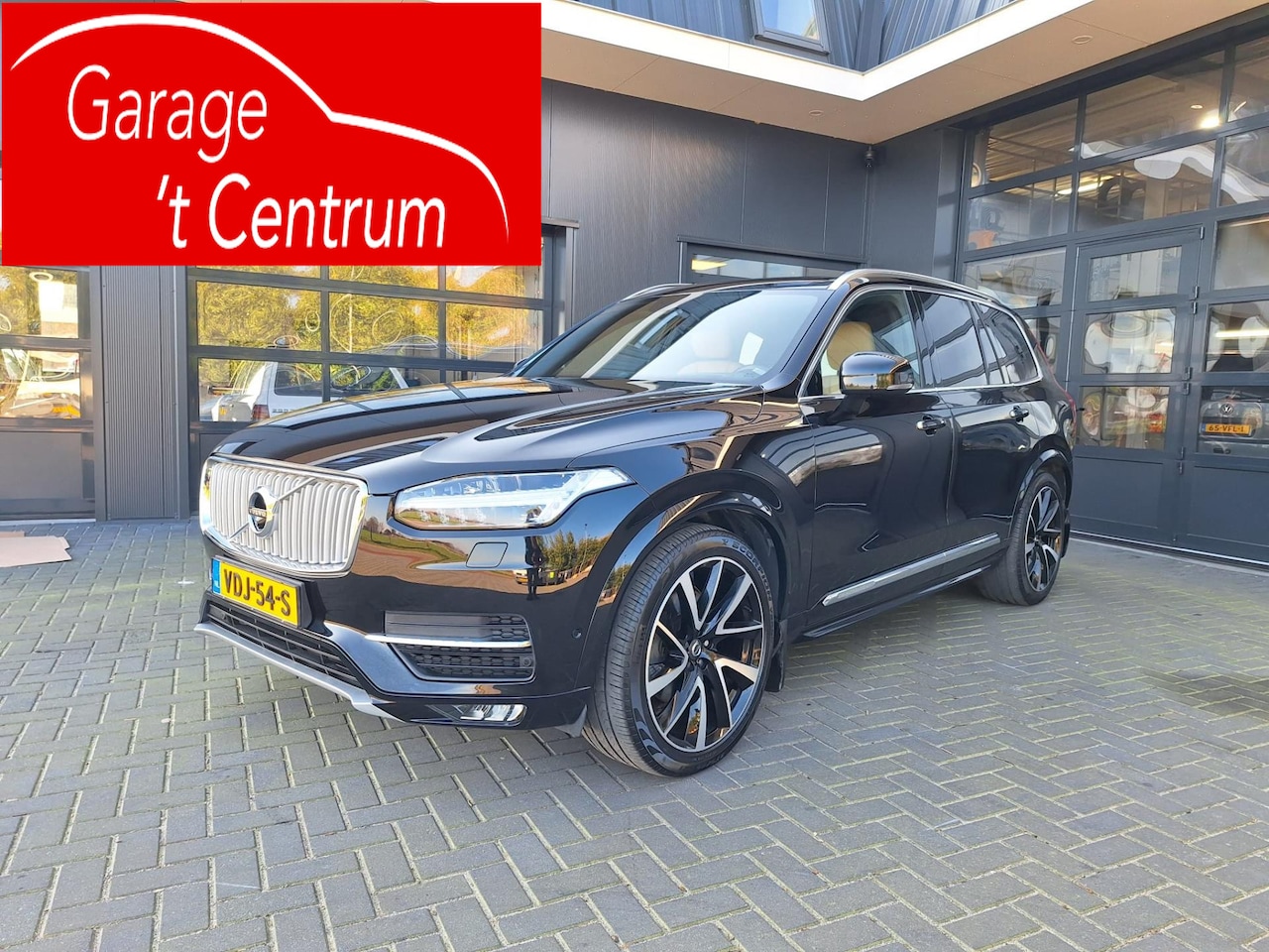 Volvo XC90 - 2.0 D5 AWD Inscription|Grijs Kenteken|360 camera|Leer - AutoWereld.nl