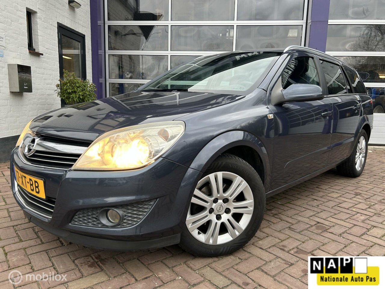 Opel Astra Wagon - 1.6 Executive * AIRCO * TREKHAAK * - AutoWereld.nl