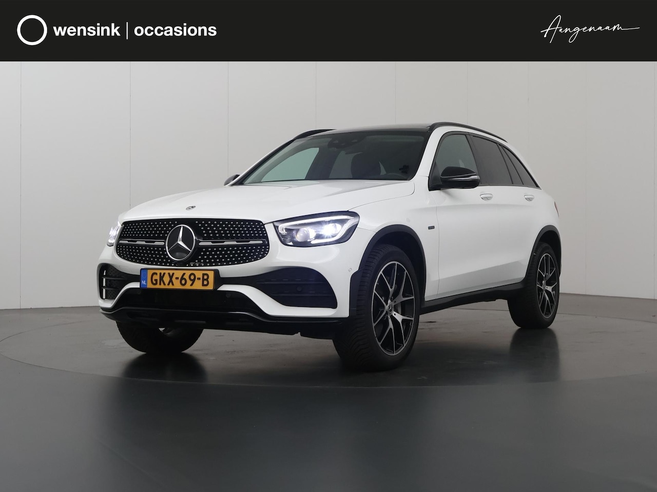 Mercedes-Benz GLC-klasse - 300e 4MATIC Premium Plus | Panoramadak | Burmester Sound | Parkeercamera 360° | Sfeerverli - AutoWereld.nl