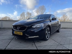 Volvo V40 - 1.6 T2 Momentum | Navigatie | Stoelverwarming | Achteruitrijcamera | Airco | Cruise Contro