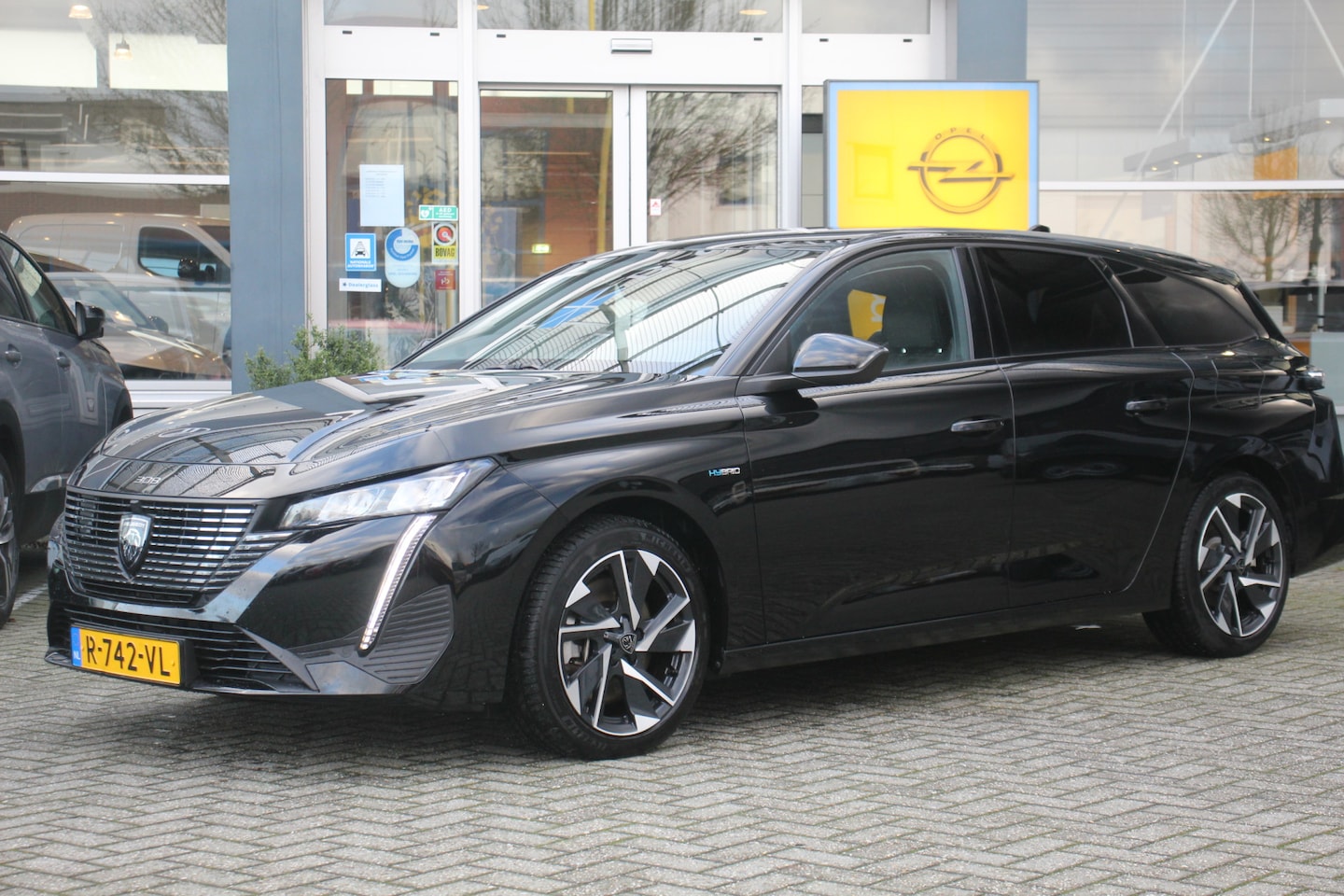 Peugeot 308 SW - 1.6 180PK Hybrid Active Pack Business | Trekhaak | Carplay | Parkeersensoren | 17'' Lichtm - AutoWereld.nl