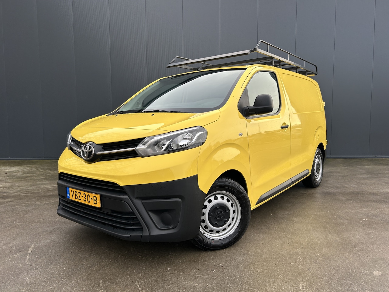 Toyota ProAce Compact - 1.5 D-4D 120 PK Cool Comfort IMPERIAAL TREKHAAK EURO 6 - AutoWereld.nl