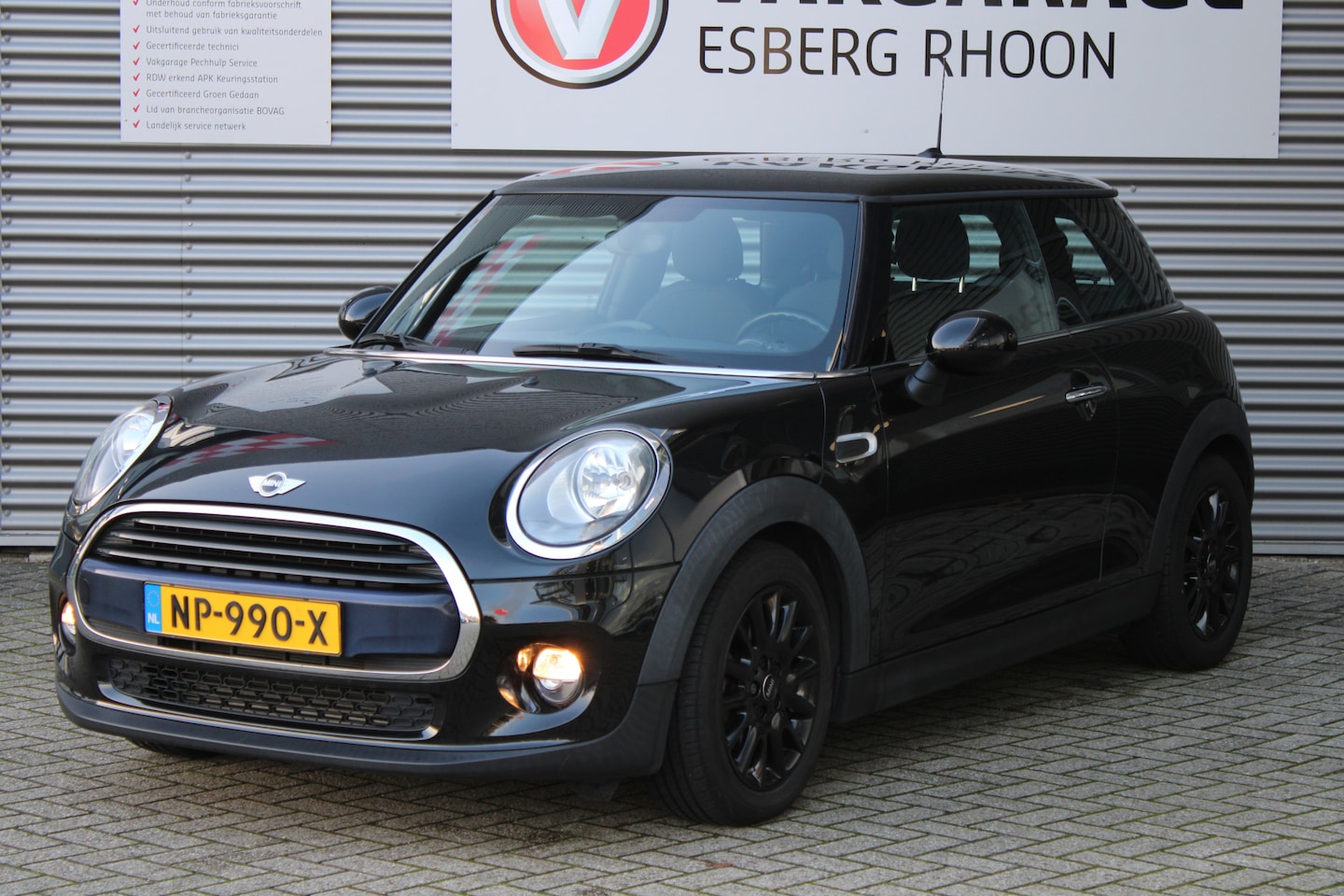 MINI Cooper - Mini 1.5 Business NAVI,AIRCO - AutoWereld.nl