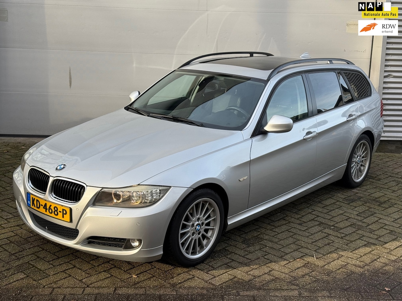 BMW 3-serie Touring - 318i Executive l Pano l Xenon l Leder l Climate l Cruise l Volledig Onderhouden l - AutoWereld.nl