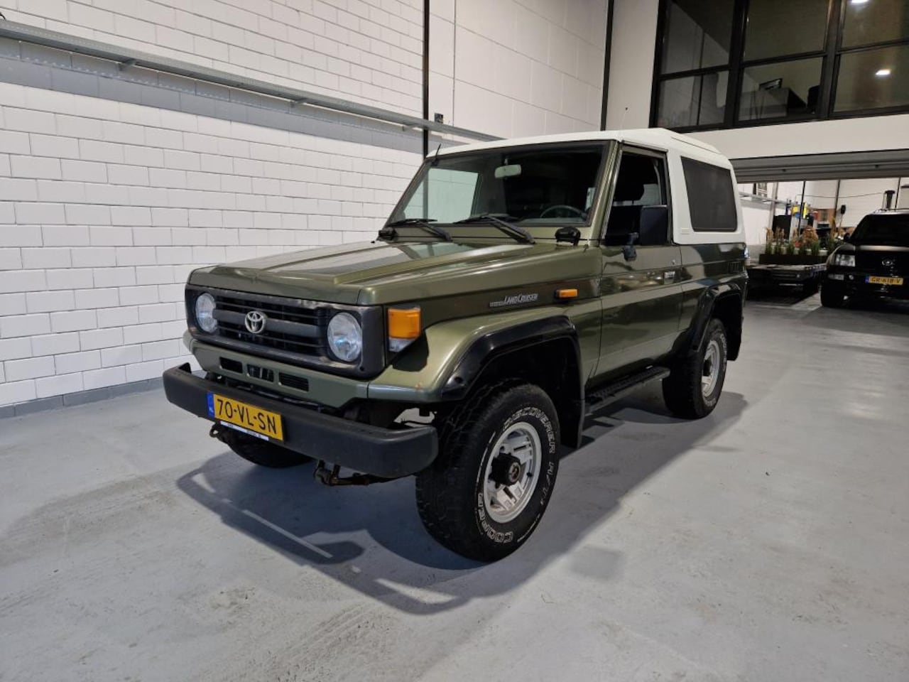 Toyota Land Cruiser 70 - LandCruiser 4.2 VX Grijs Kenteken - AutoWereld.nl