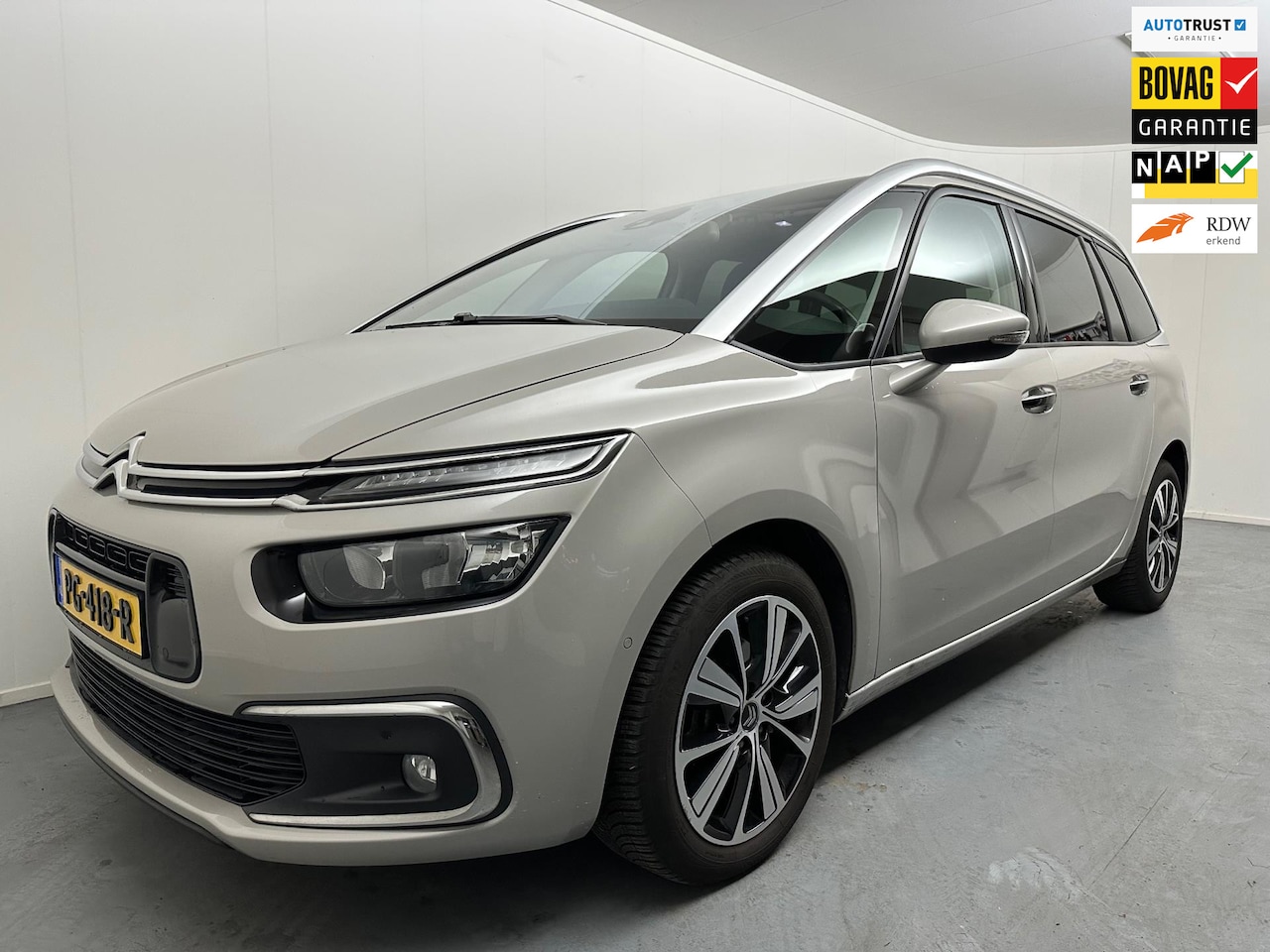 Citroën Grand C4 Picasso - 1.6 BlueHDi # Pano # Clima # Camera # Trekhaak # Navi # 7 persoons # Nap - AutoWereld.nl