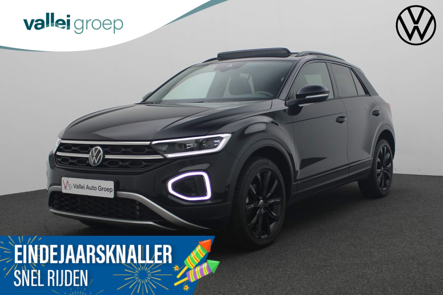 Volkswagen T-Roc - 1.5 TSI 150PK DSG Black Style | Pano | Camera | Stoelverwarming | Navi | ACC | Keyless | M - AutoWereld.nl