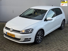 Volkswagen Golf - 1.4 TSI Highline l Xenon l Alcantara l Distr VV l Automaat l Climate l Navi l Cruise l