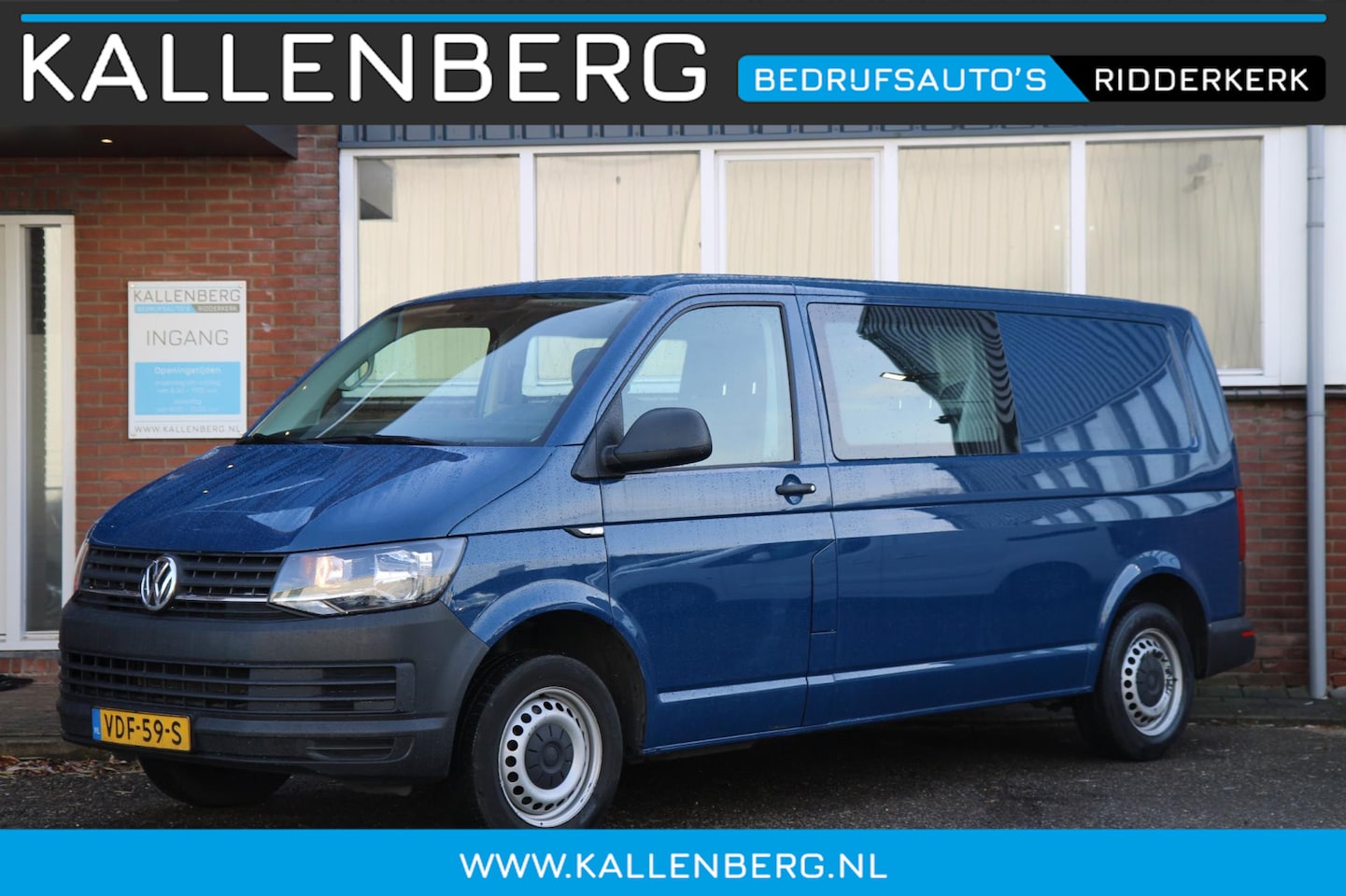 Volkswagen Transporter - 2.0 TDI L2H1 DC Trendline / Dubbel cabine / 5 Pers / App connect / Navi - AutoWereld.nl