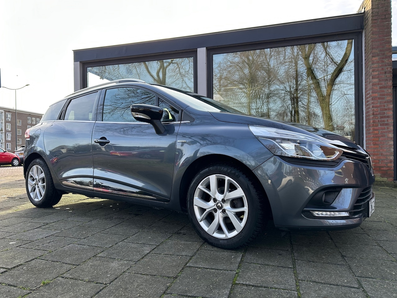 Renault Clio Estate - NP5SA01A5000 - AutoWereld.nl